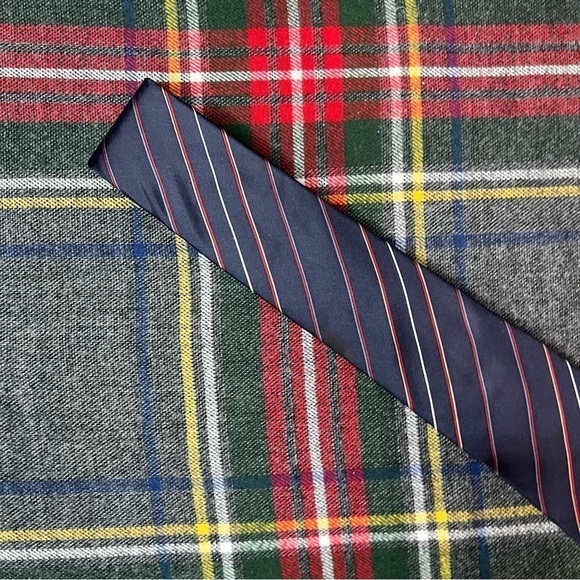 Christian Dior Navy Striped Silk Classic Neck Tie - Picture 2 of 6